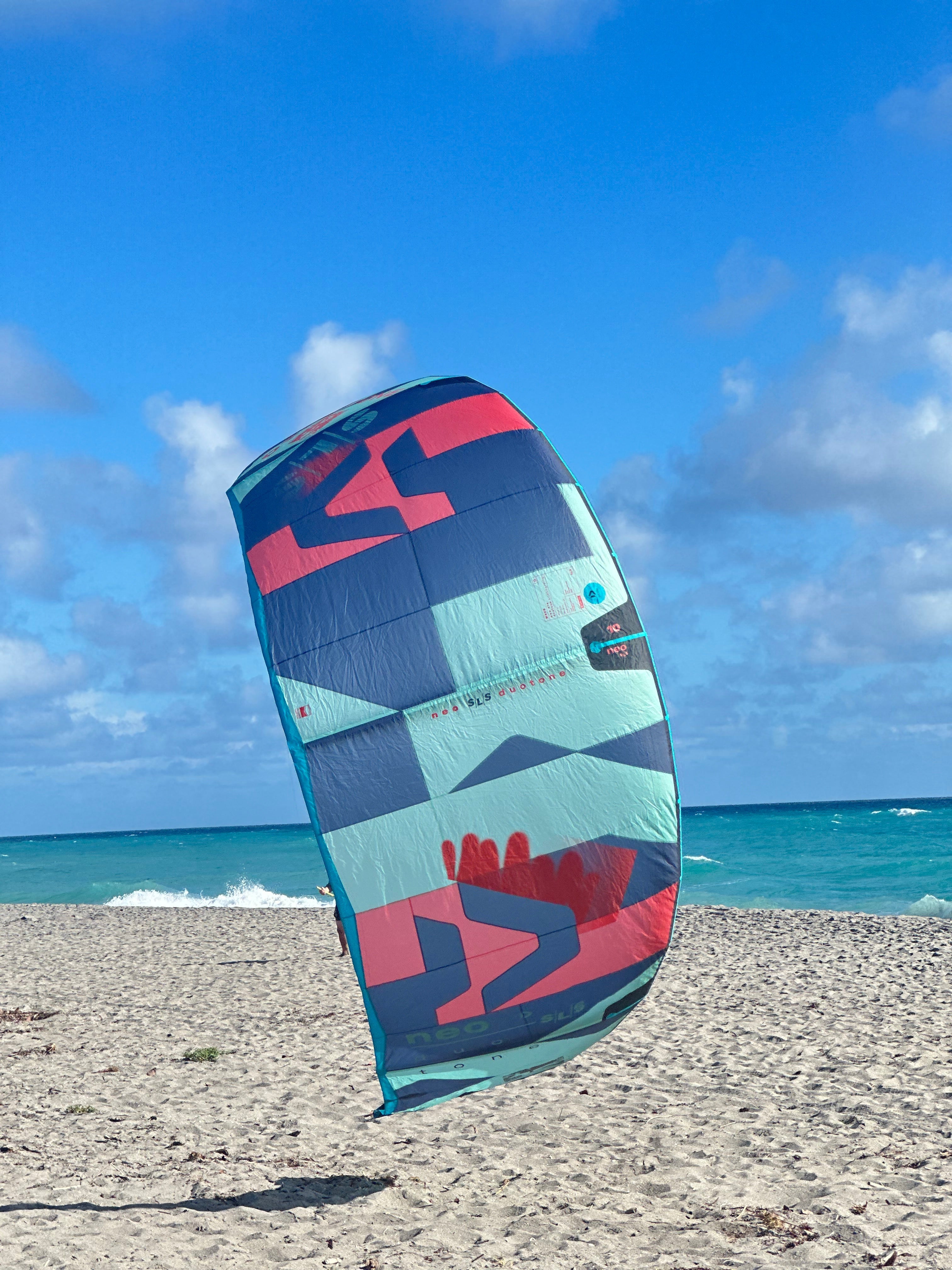 How to Choose the Right Kiteboarding Kite: A Complete Buyer’s Guide