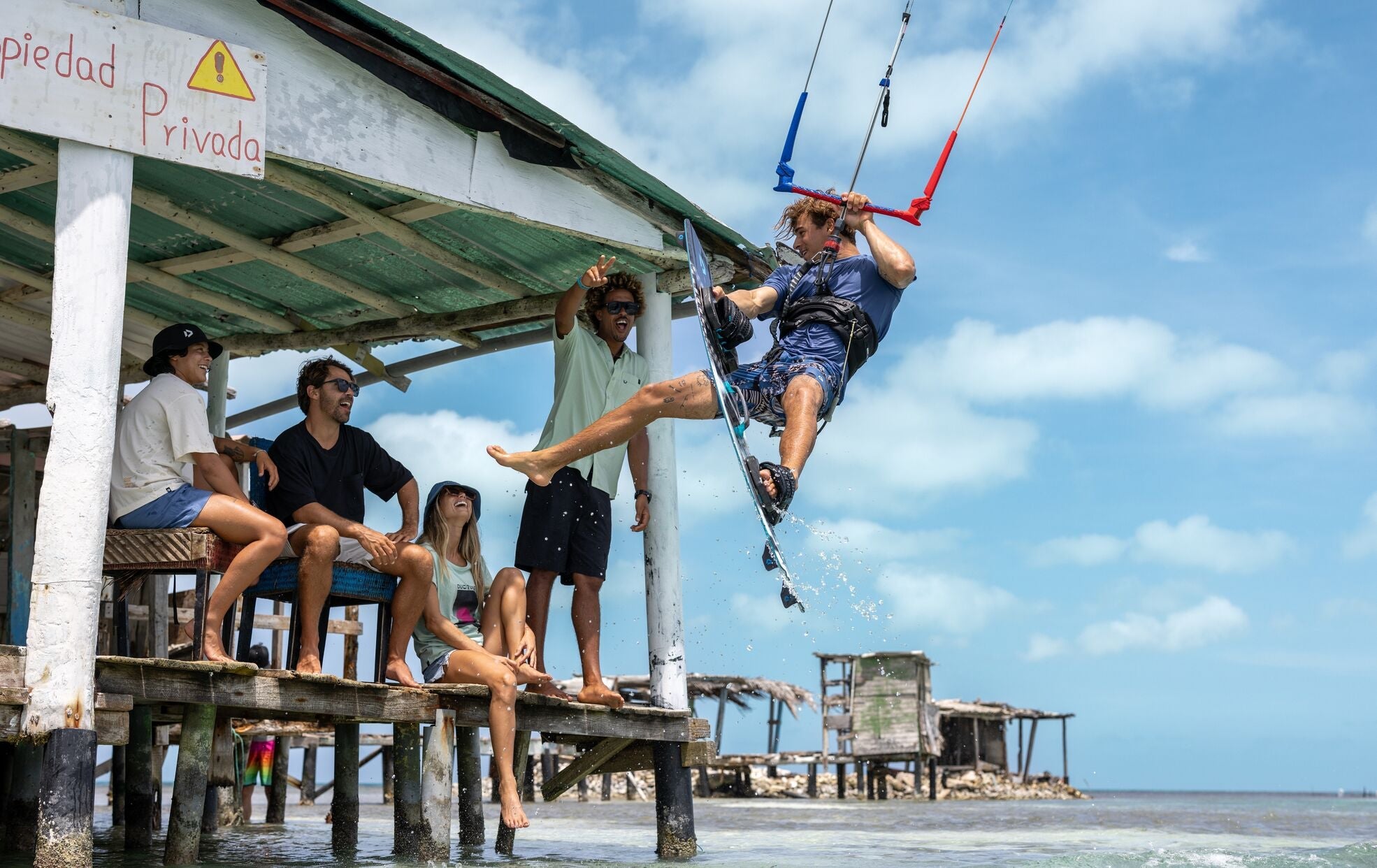 What to Expect in Your First Kiteboarding Lesson in Florida