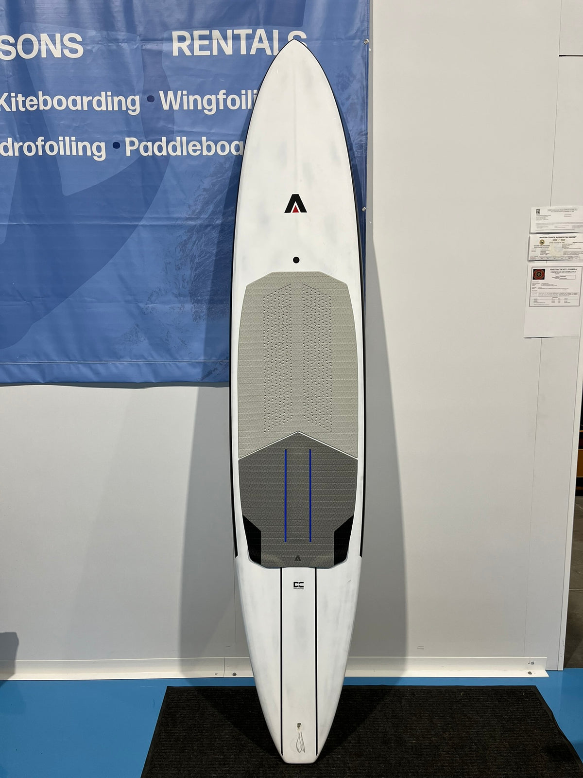 USED/DEMO Armstrong Downwind MK III Board