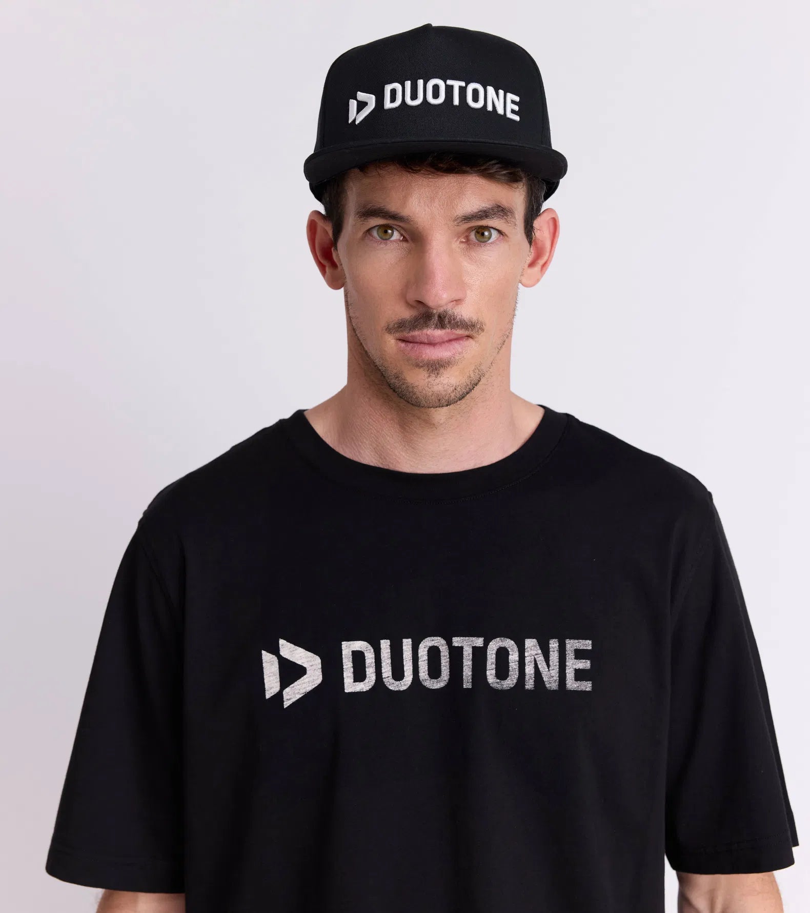 Duotone 5 Panel Cap Font