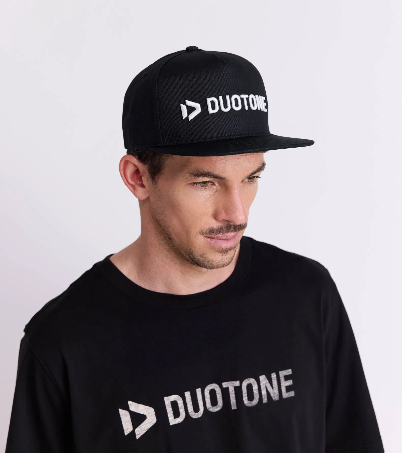 Duotone 5 Panel Cap Font
