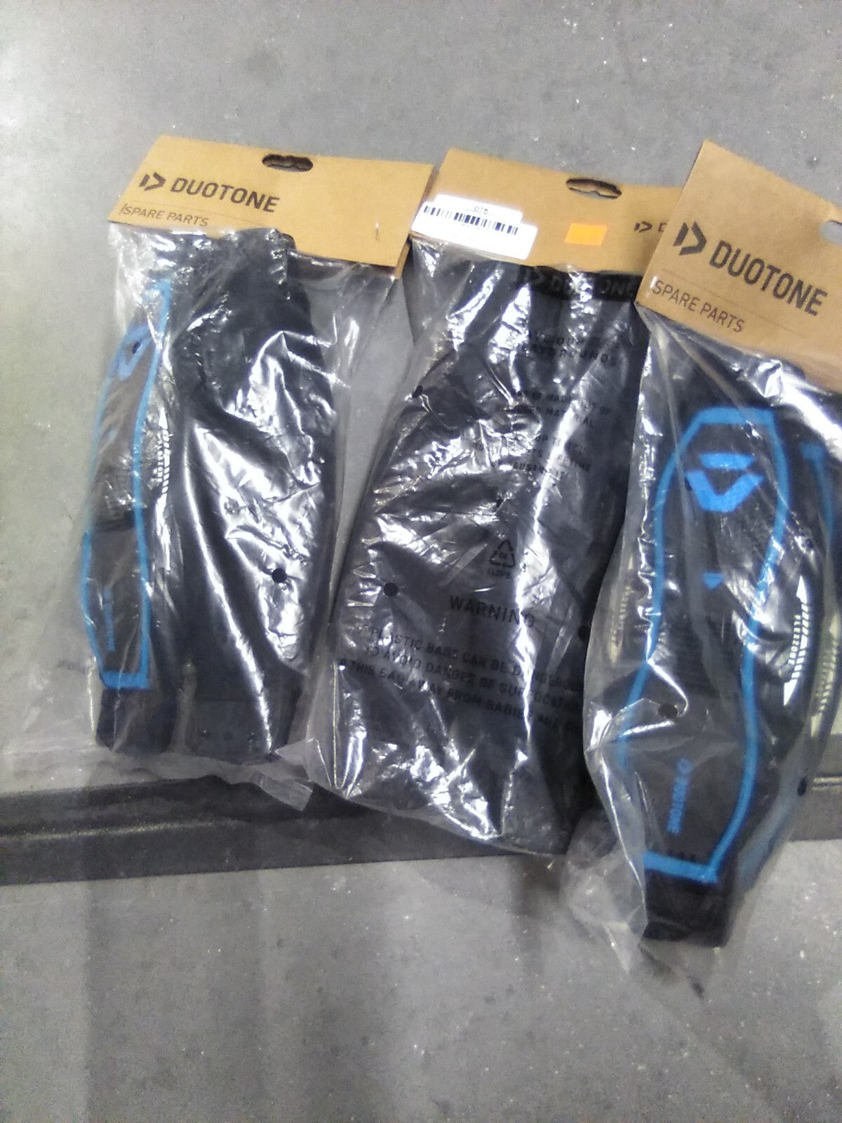 Duotone Surf Straps/ Hardware