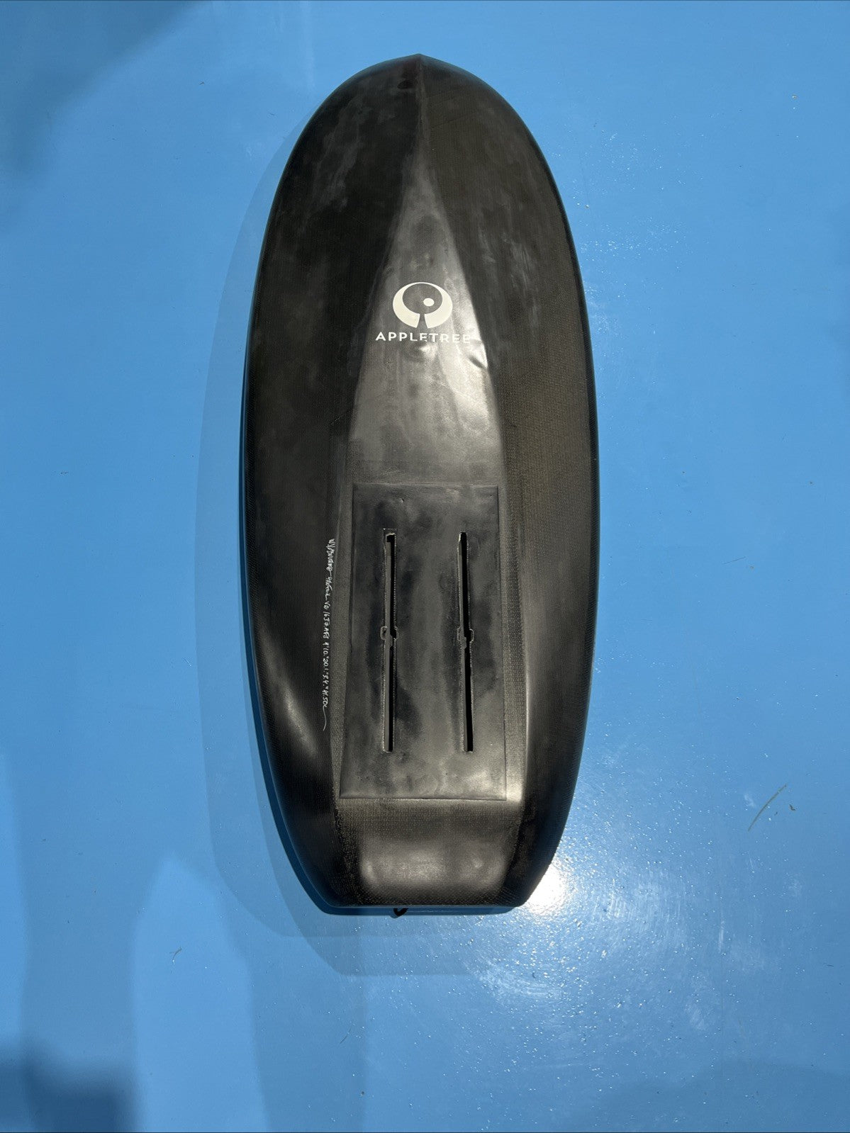 Apple tree 4’10”  Pro Foilboard V2 41.5L