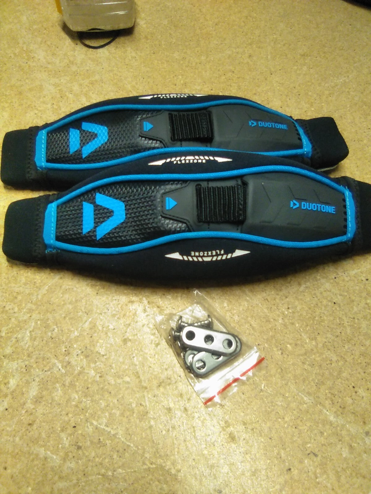 Duotone Surf Straps/ Hardware