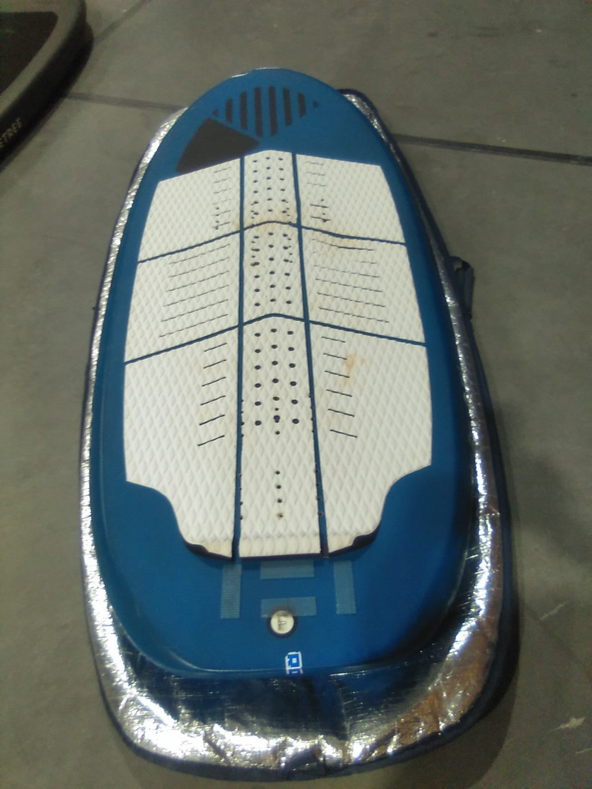 Quatro 105L Wing Drifter Pro Foilboard 5'6" X 28"