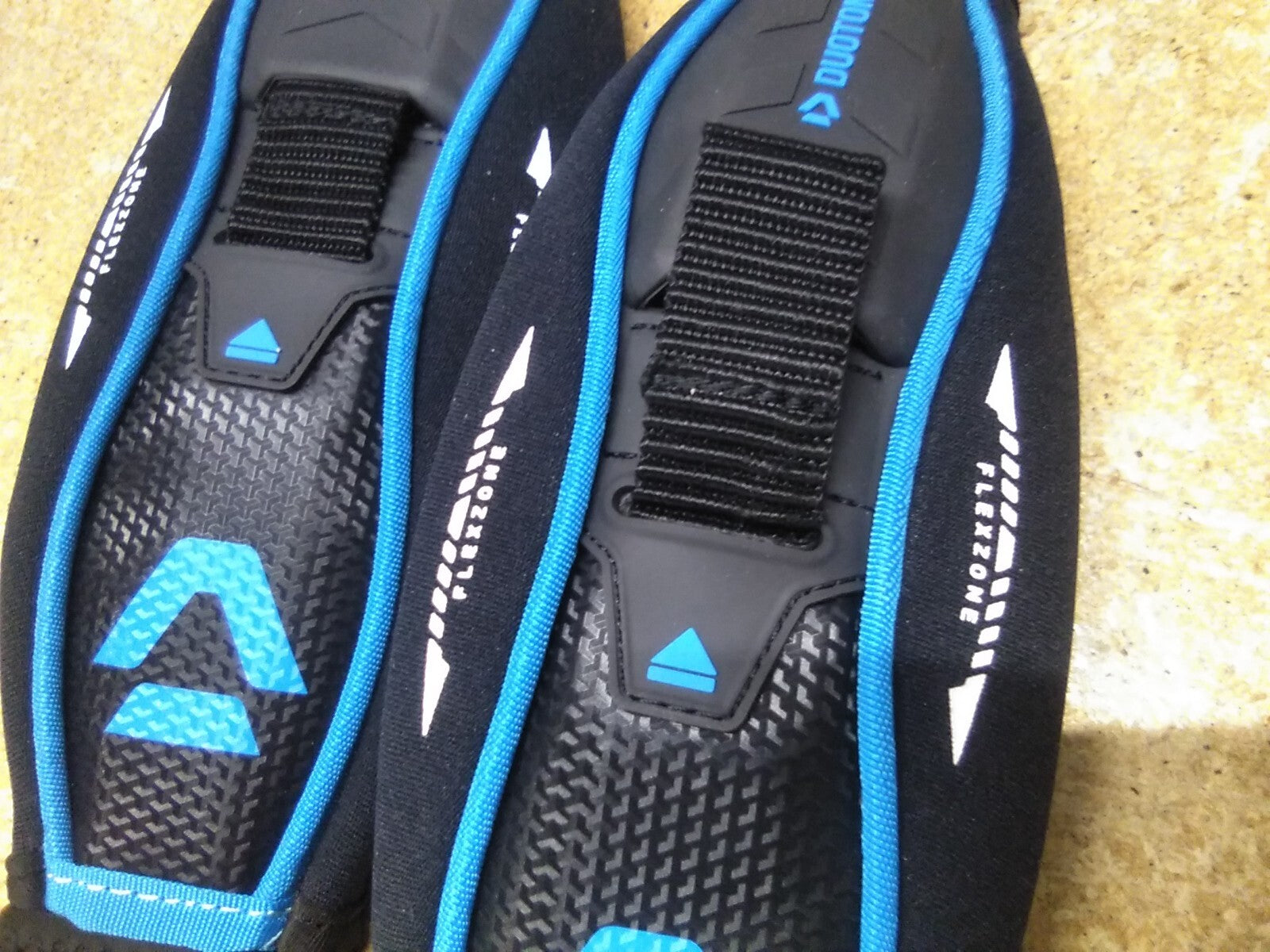 Duotone Surf Straps/ Hardware