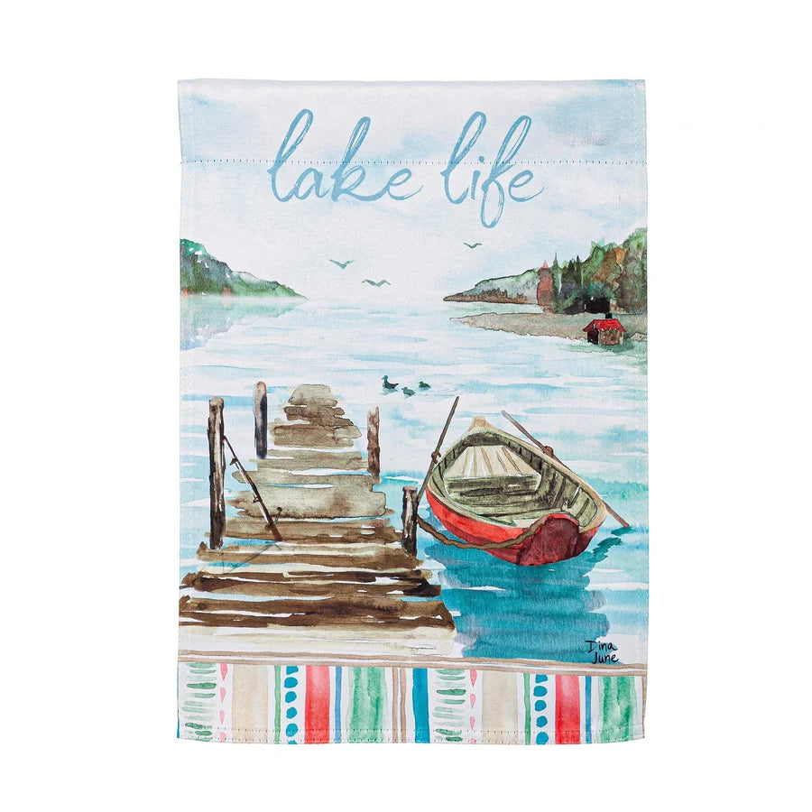 evergreen flags / lake love garden flag