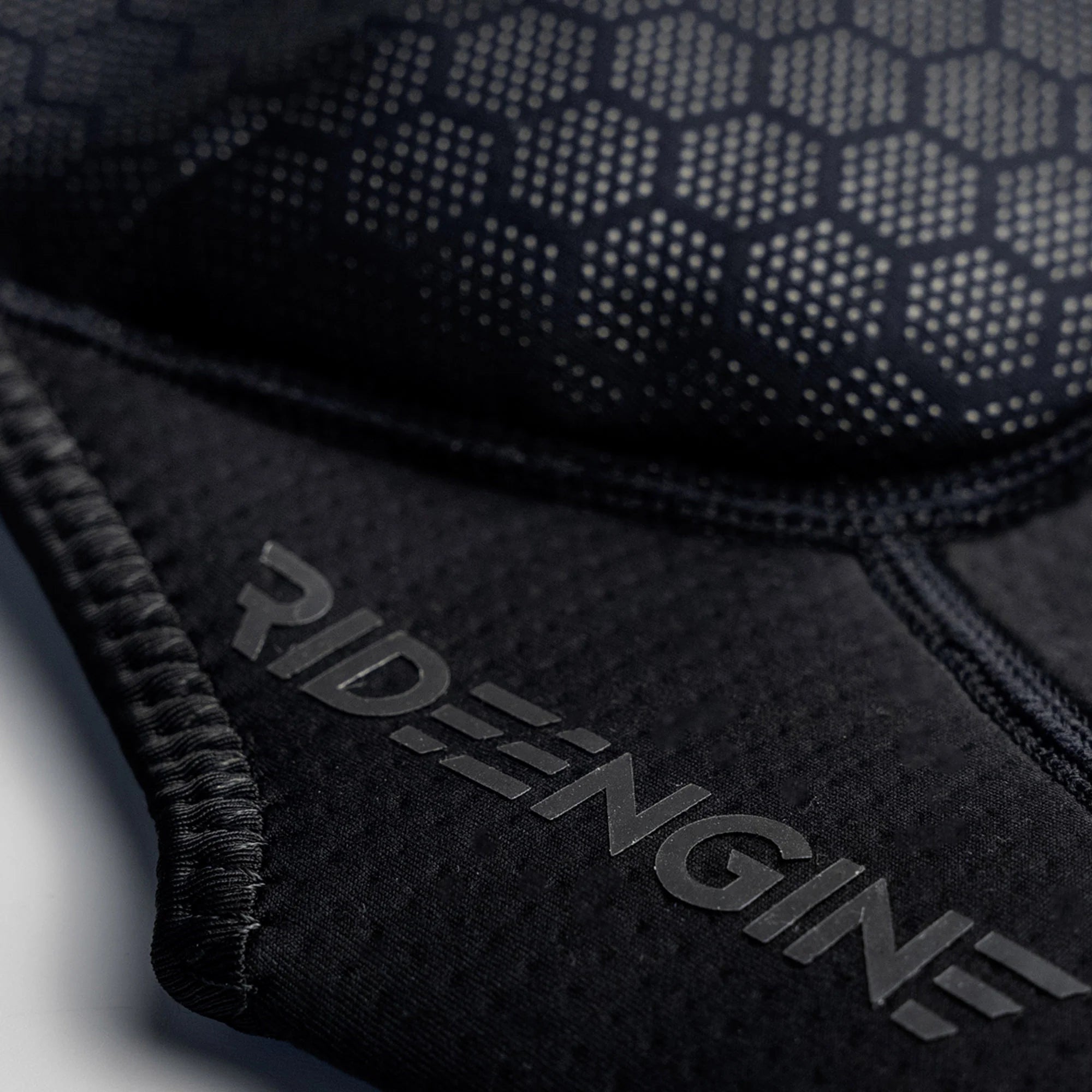 Ride Engine Runway Kneepad